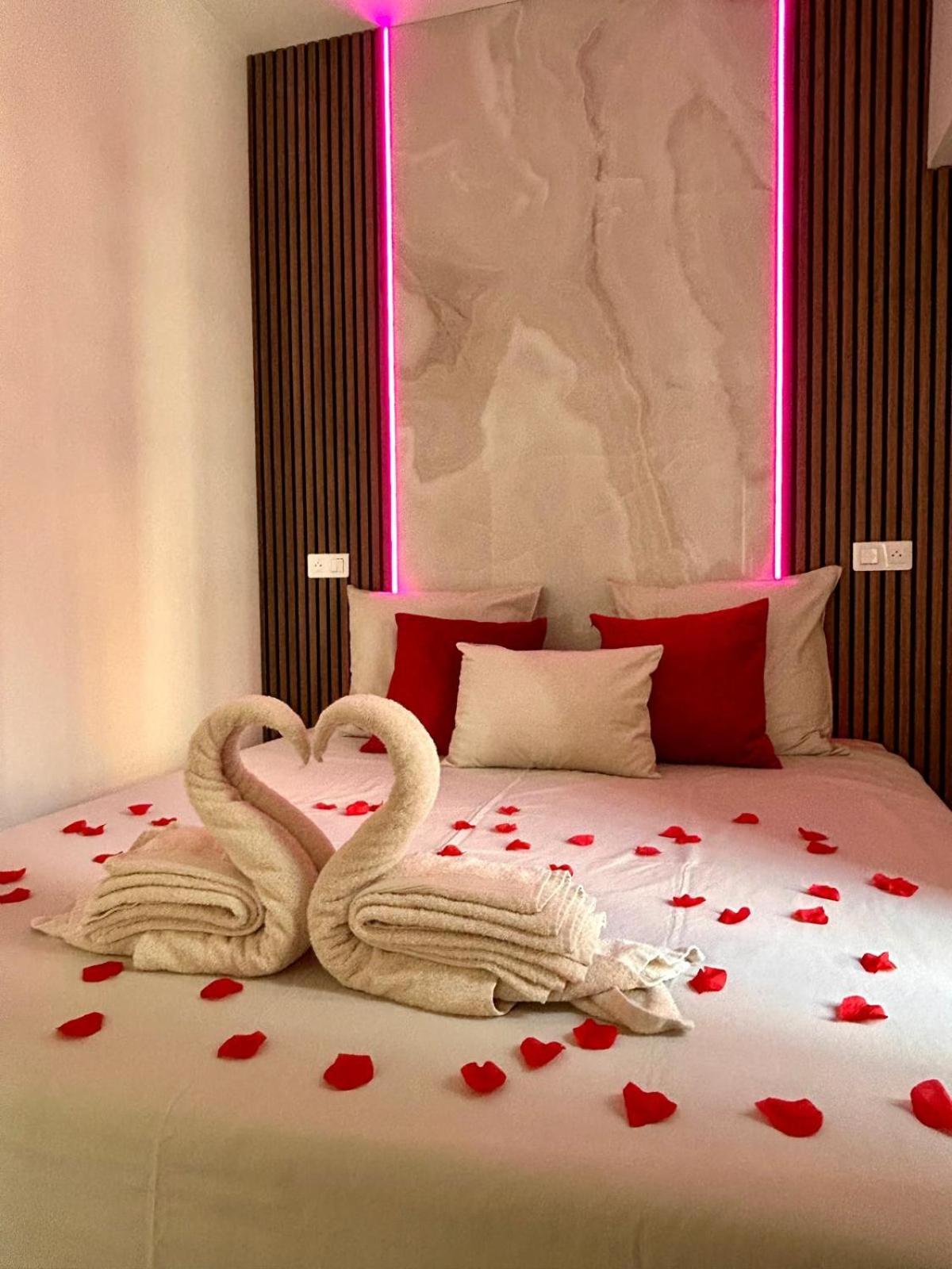Intimate Escape - Seaside - Spa Bath - Wifi - Ac Nice Exteriör bild